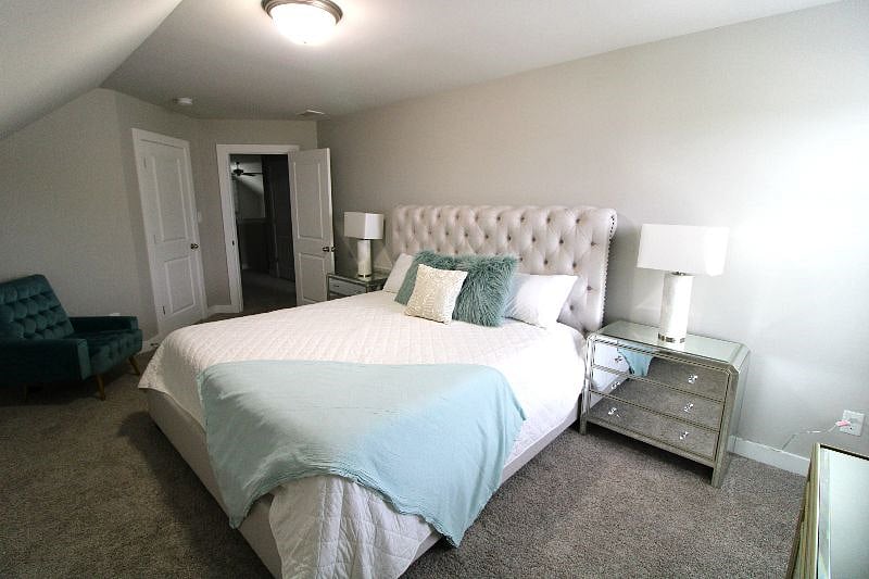 King Bed