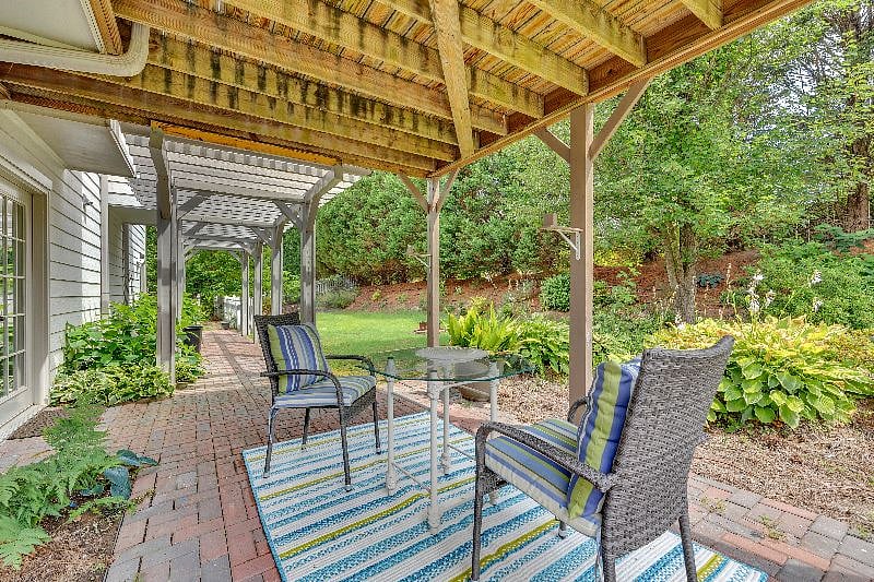 Furnished Finder property 585908_1 photo 10