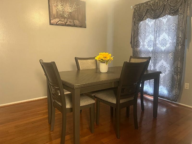 Furnished Finder property 585909_1 photo 10