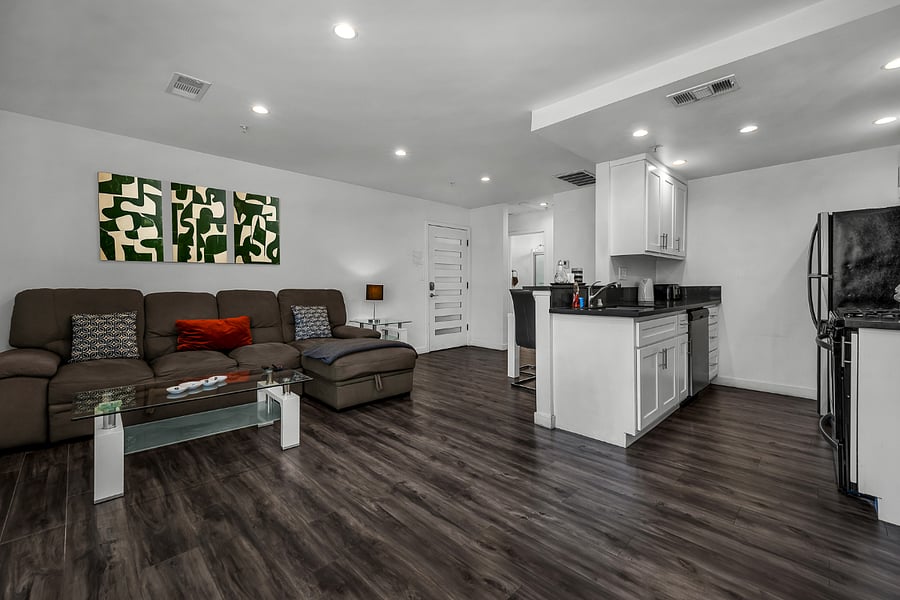 Furnished Finder property 585983_3 photo 4