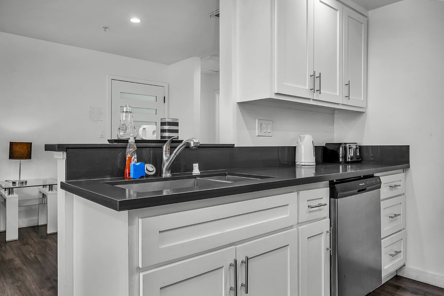 Furnished Finder property 585983_3 photo 10
