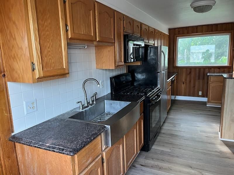 Furnished Finder property 585990_1 photo 3