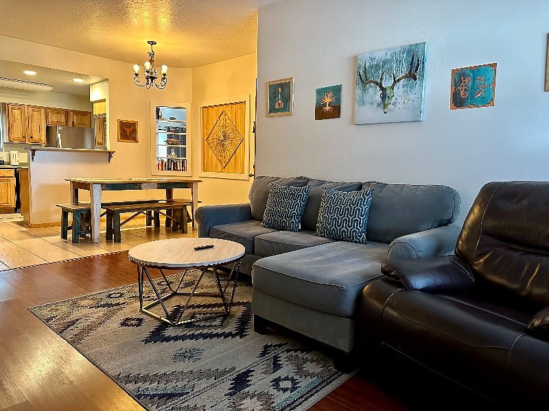 Furnished Finder property 585998_1 photo 1