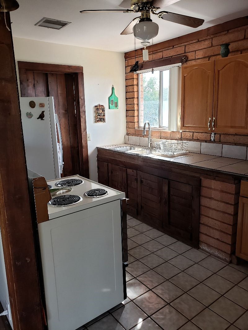 Furnished Finder property 586006_1 photo 7