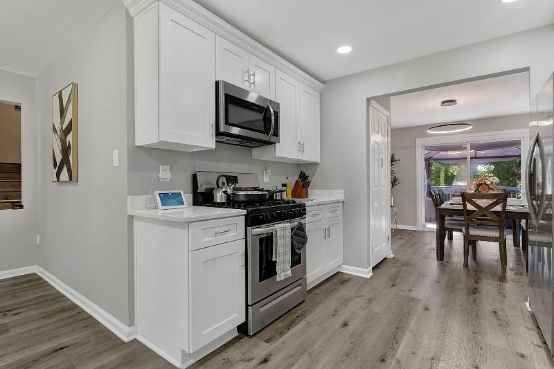 Furnished Finder property 586080_1 photo 12