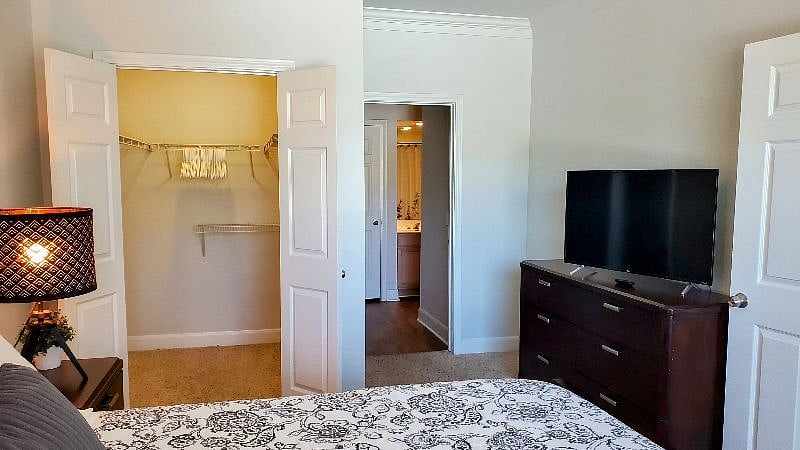 Furnished Finder property 586086_1 photo 11