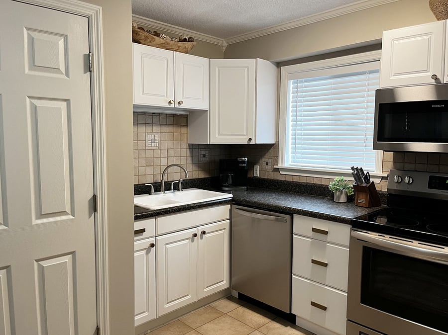 Furnished Finder property 586088_1 photo 9