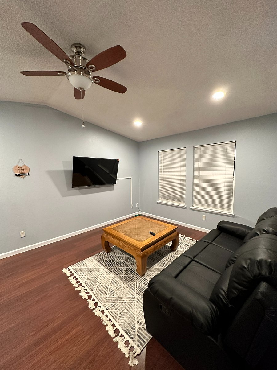 Furnished Finder property 586093_1 photo 2