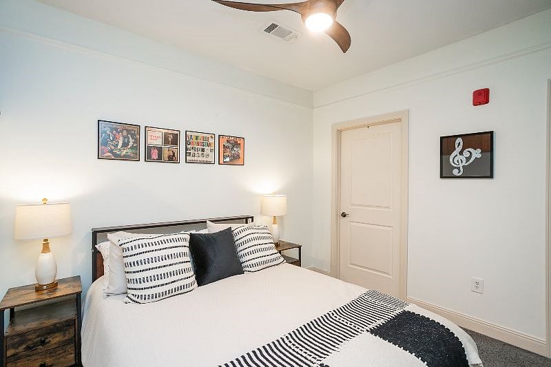 Furnished Finder property 586136_1 photo 4