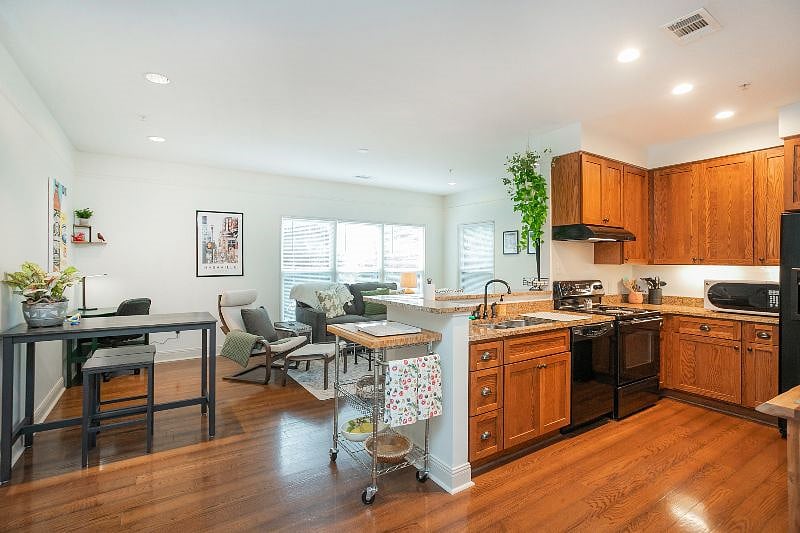 Furnished Finder property 586136_1 photo 16
