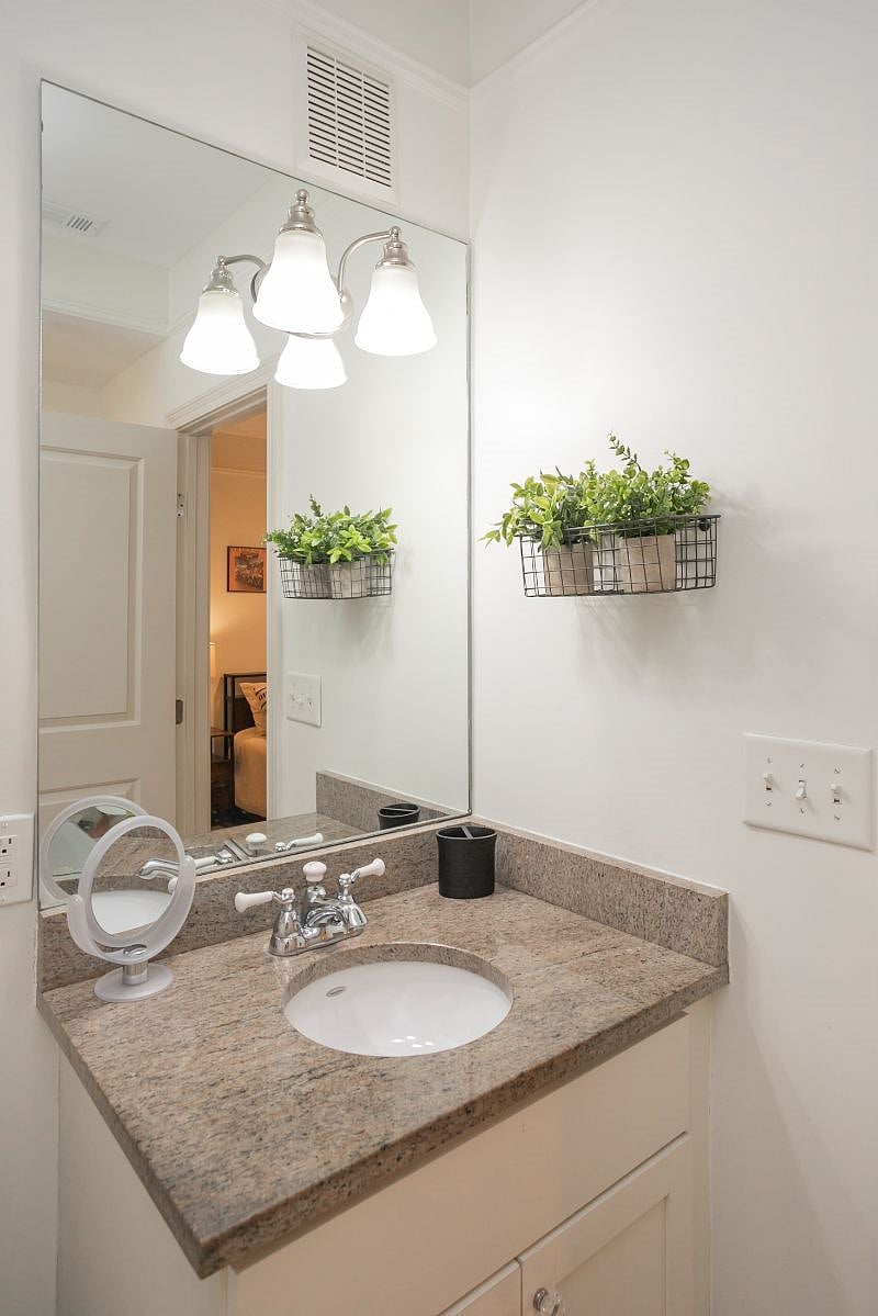 Furnished Finder property 586136_1 photo 13
