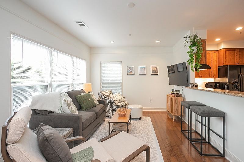 Furnished Finder property 586136_1 photo 22
