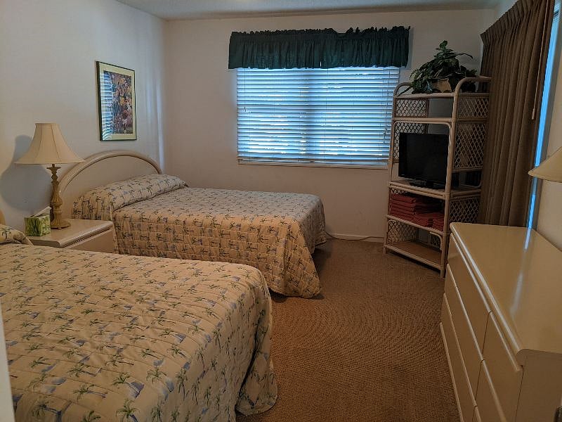 Downstairs bedroom