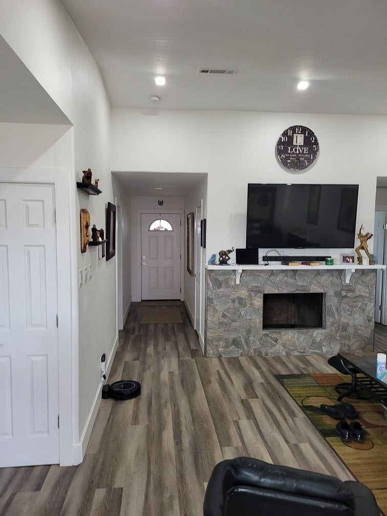 Furnished Finder property 586154_1 photo 8