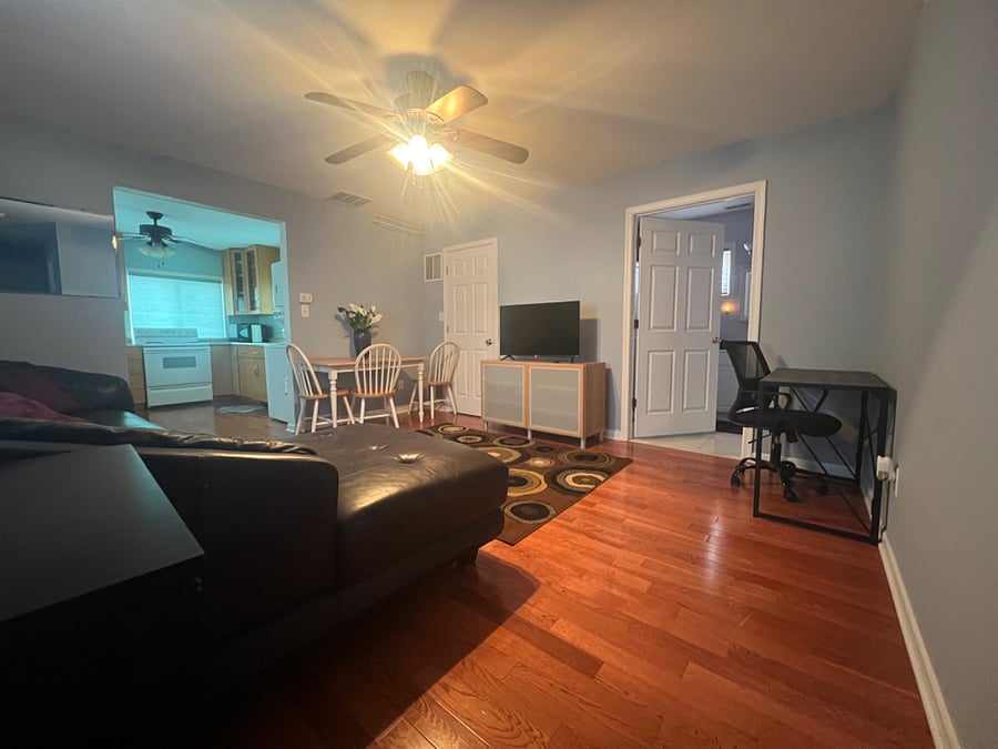 Furnished Finder property 586189_1 photo 9