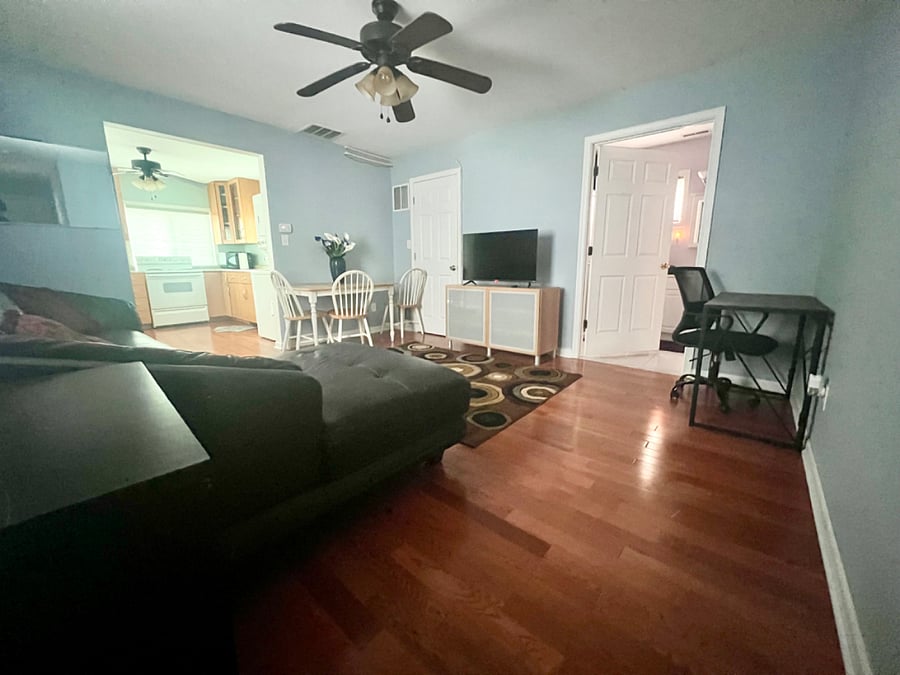 Furnished Finder property 586189_1 photo 11
