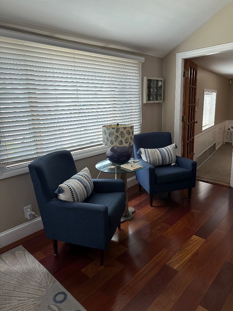 Front Sitting Area