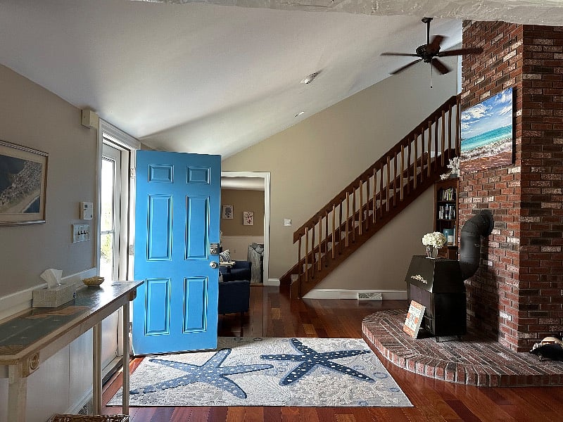 Front Entry Way