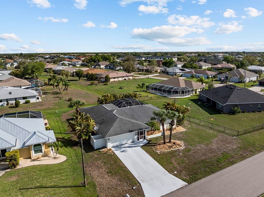 Furnished Finder property 586201_1 photo 27