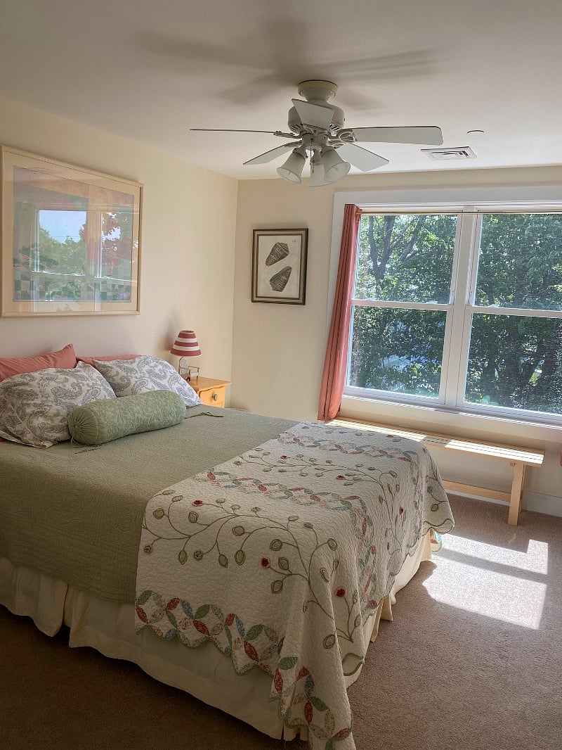 Coral bedroom