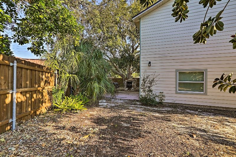 Furnished Finder property 586227_1 photo 34