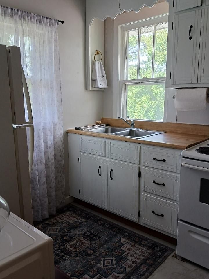 Furnished Finder property 586251_1 photo 3