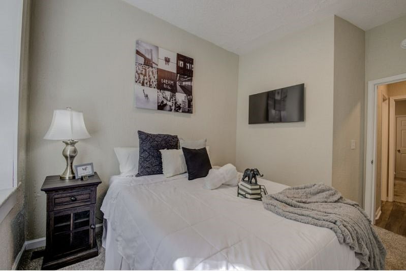 Furnished Finder property 586280_1 photo 11