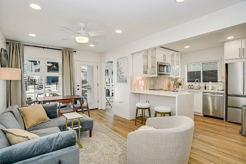 Furnished Finder property 586301_1 photo 6
