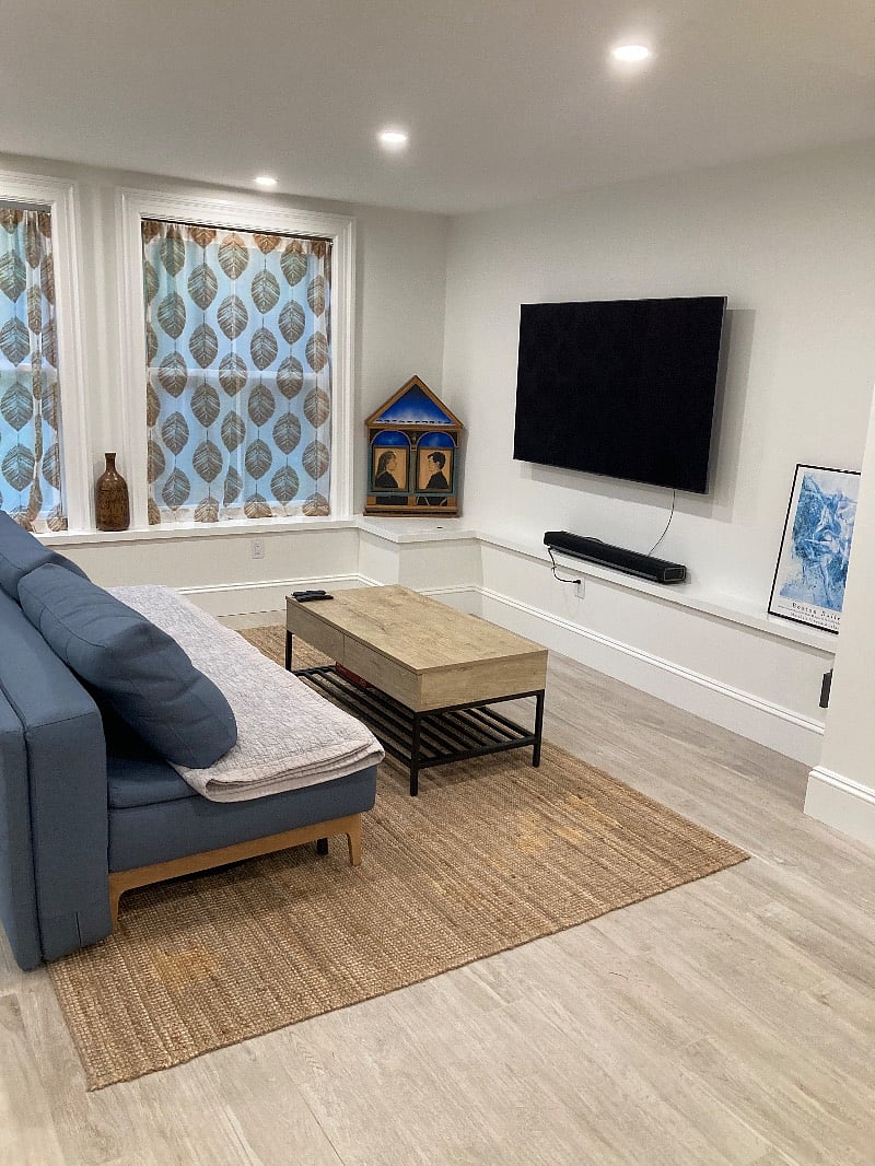 Cable walled tv