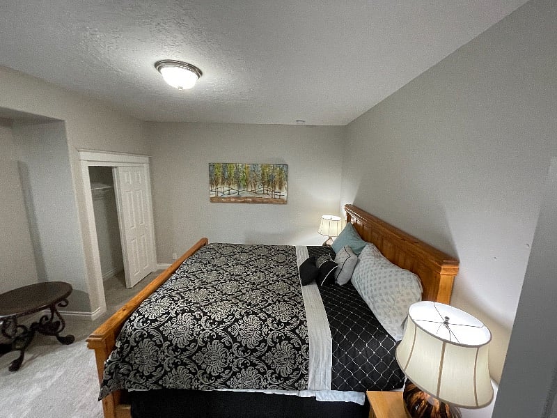 Furnished Finder property 586366_2 photo 17