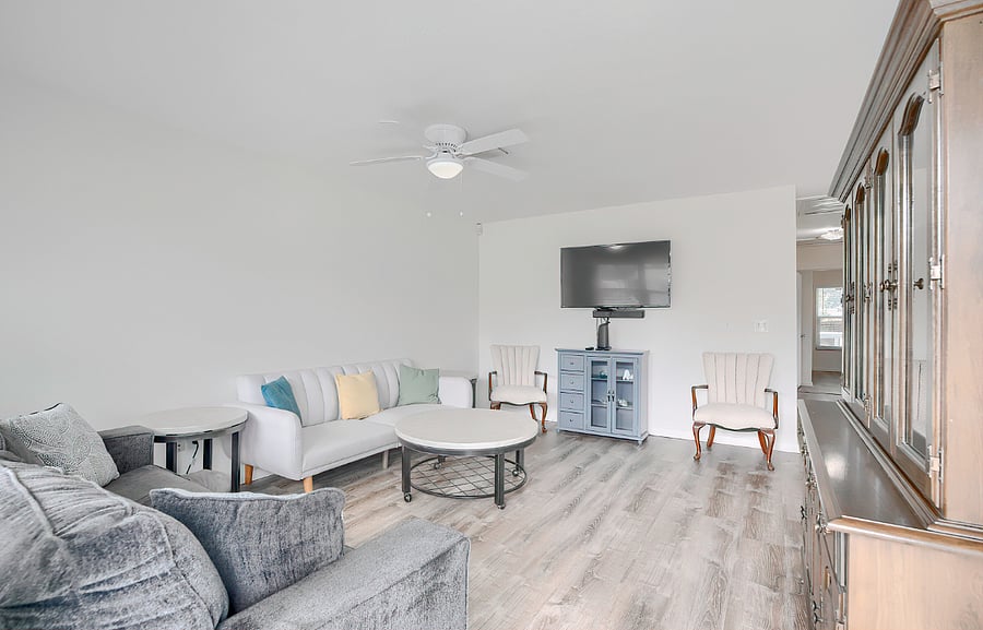 Furnished Finder property 586426_1 photo 7