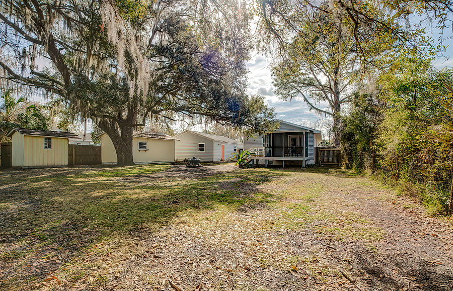 Furnished Finder property 586426_1 photo 36
