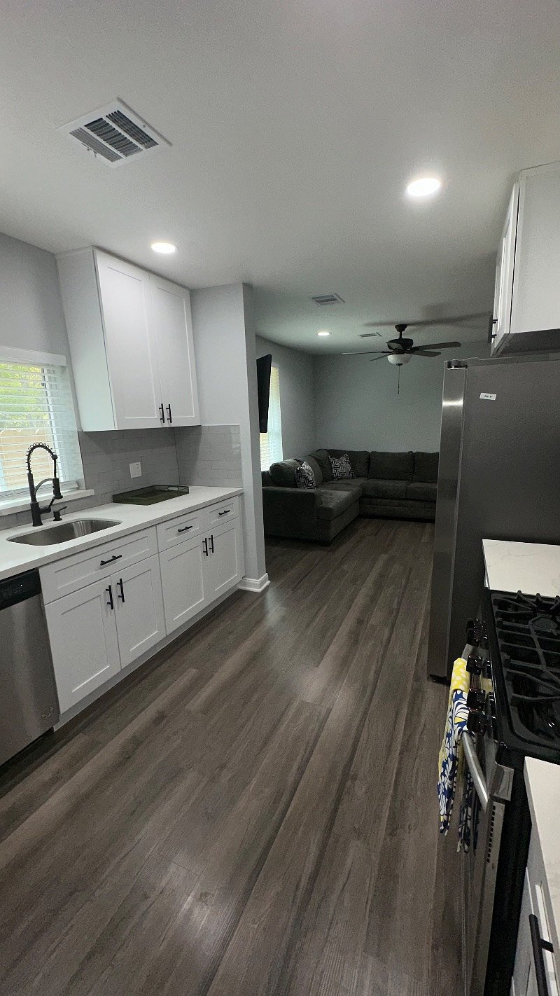 Furnished Finder property 586464_1 photo 4