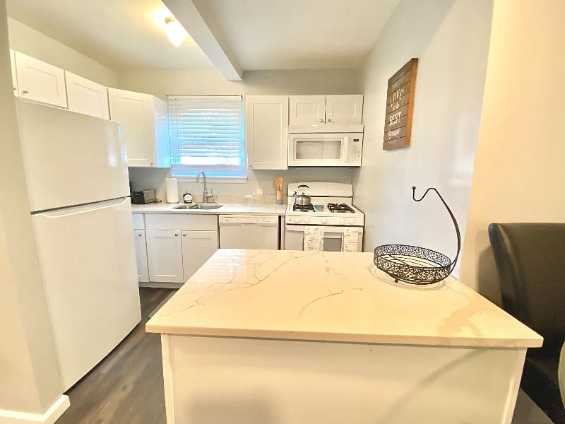 Furnished Finder property 586592_1 photo 10