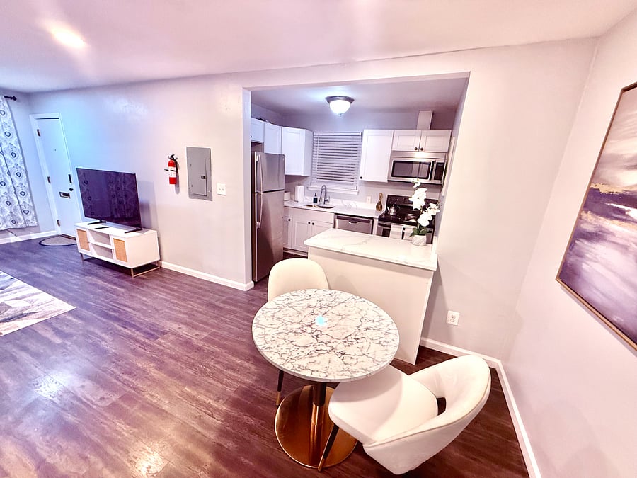 Furnished Finder property 586592_2 photo 5