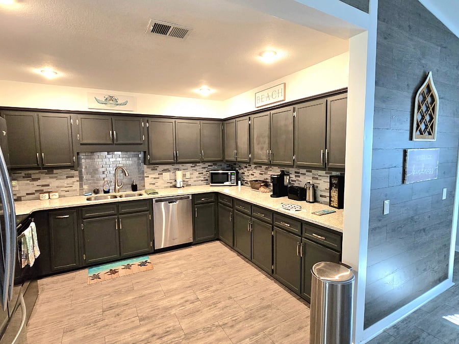 Furnished Finder property 586640_1 photo 16