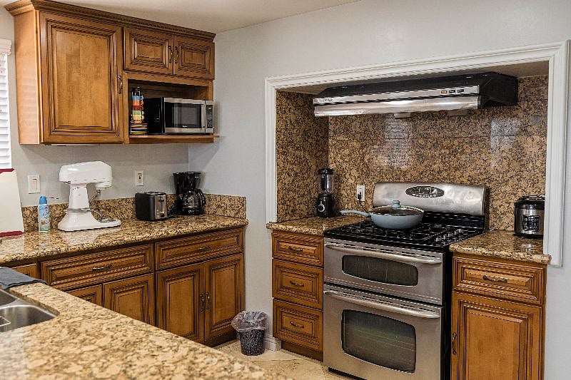 Furnished Finder property 586675_1 photo 16