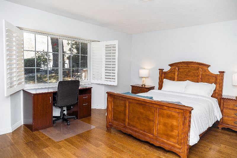 Furnished Finder property 586675_1 photo 26