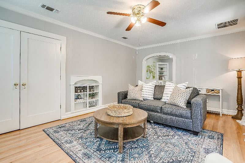 Furnished Finder property 586704_1 photo 8