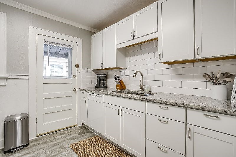 Furnished Finder property 586704_1 photo 11