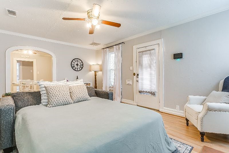 Furnished Finder property 586704_1 photo 25