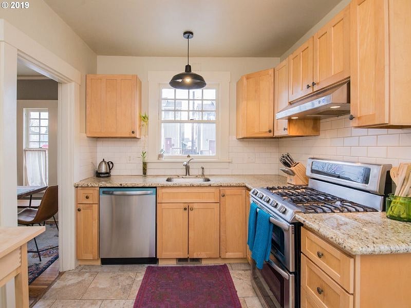 Furnished Finder property 586723_1 photo 7