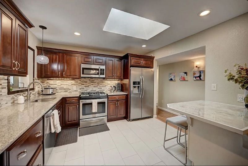 Furnished Finder property 586730_1 photo 6