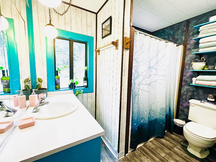 2nd bathroom