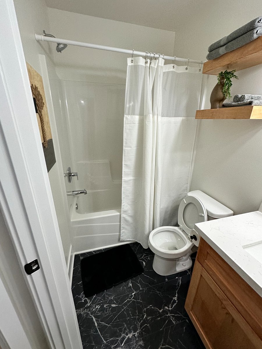 Furnished Finder property 586775_1 photo 43