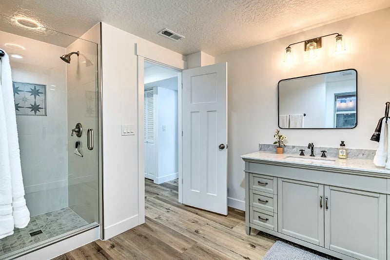 Furnished Finder property 586800_1 photo 15