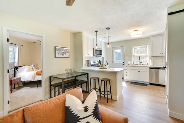Furnished Finder property 586835_1 photo 6