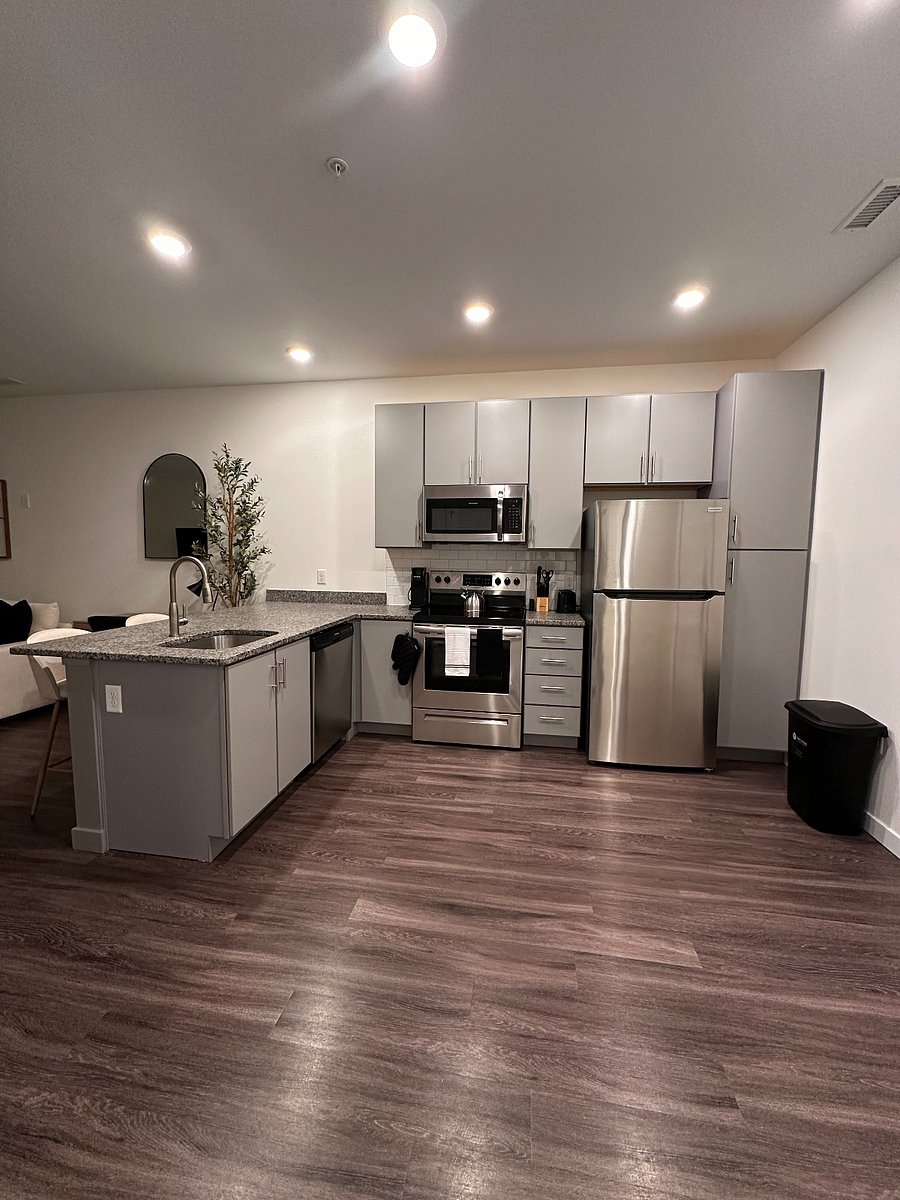 Furnished Finder property 586869_4 photo 6