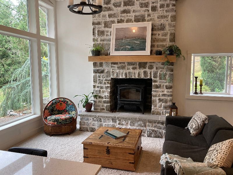 Furnished Finder property 586870_1 photo 3