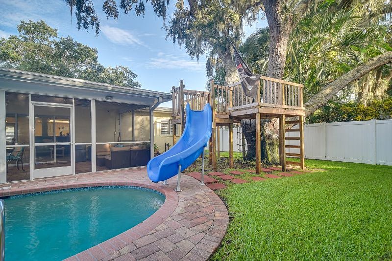 Furnished Finder property 586960_1 photo 3